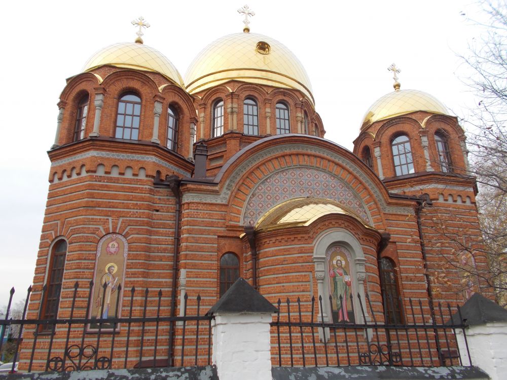 Томск. Собор Петра и Павла. фасады