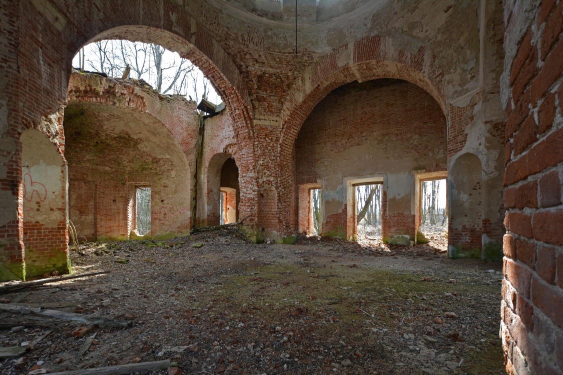 Церковь Печерской иконы Божией Матери, Прудки (Медынский район, Калужская область). интерьер и убранство, Юго-восточная сторона основного объема