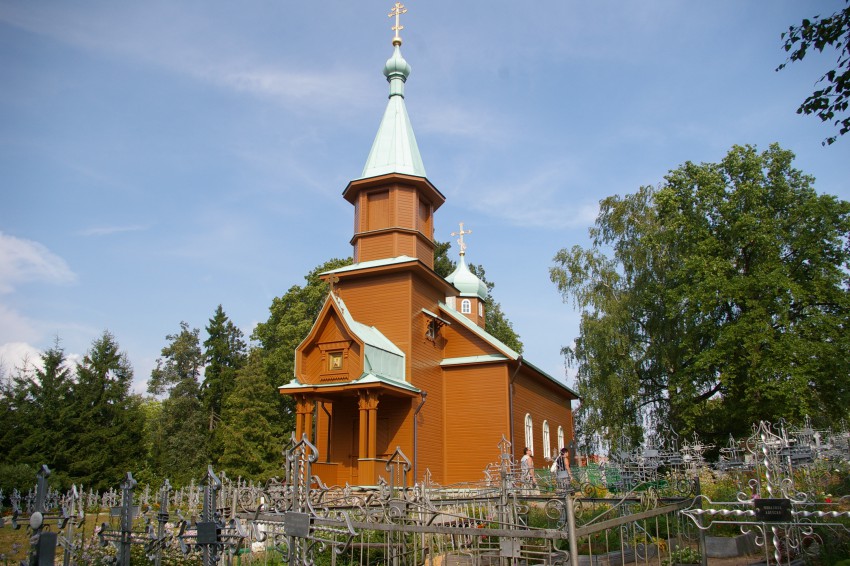 Куремяэ. Успенский Пюхтицкий женский монастырь. Церковь Николая Чудотворца и Арсения Великого. фасады