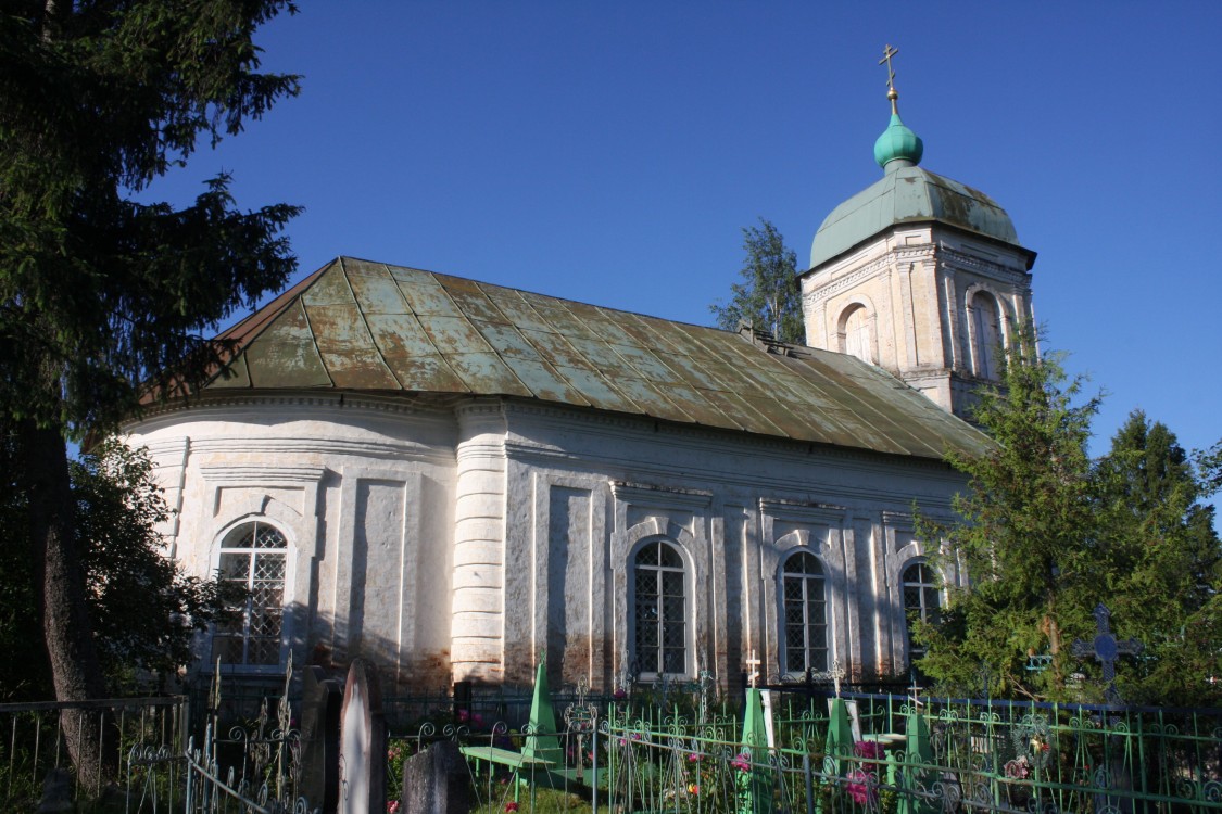 Торопец. Церковь Жён-мироносиц. фасады