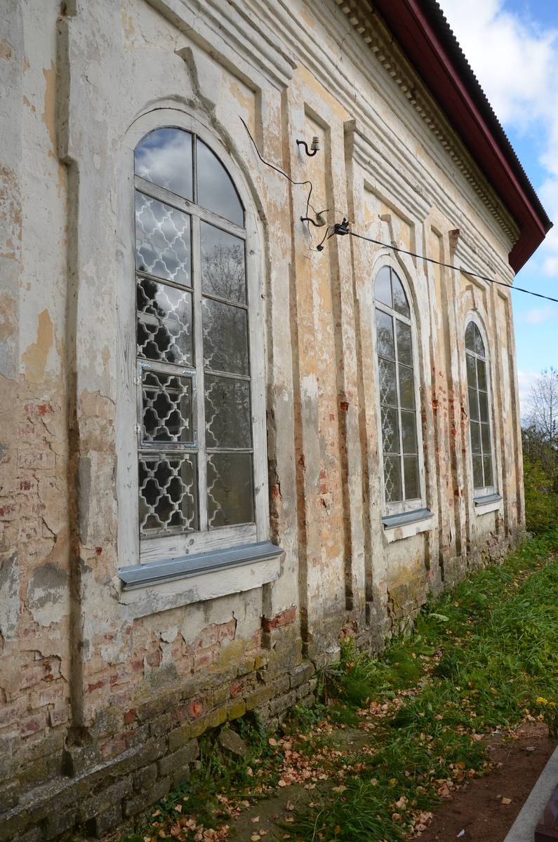 Церковь Жён-мироносиц, Торопец (Торопецкий район, Тверская область). архитектурные детали