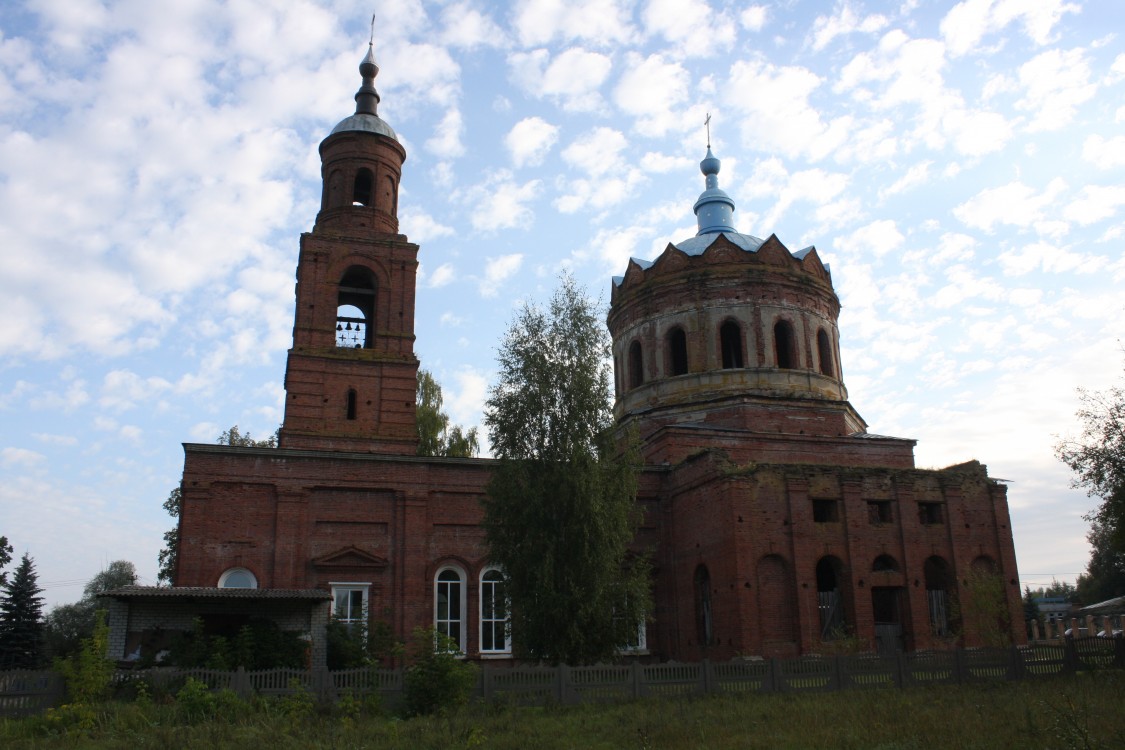 Церковь Покрова Пресвятой Богородицы, Ивот (Дятьковский район, Брянская область). фасады