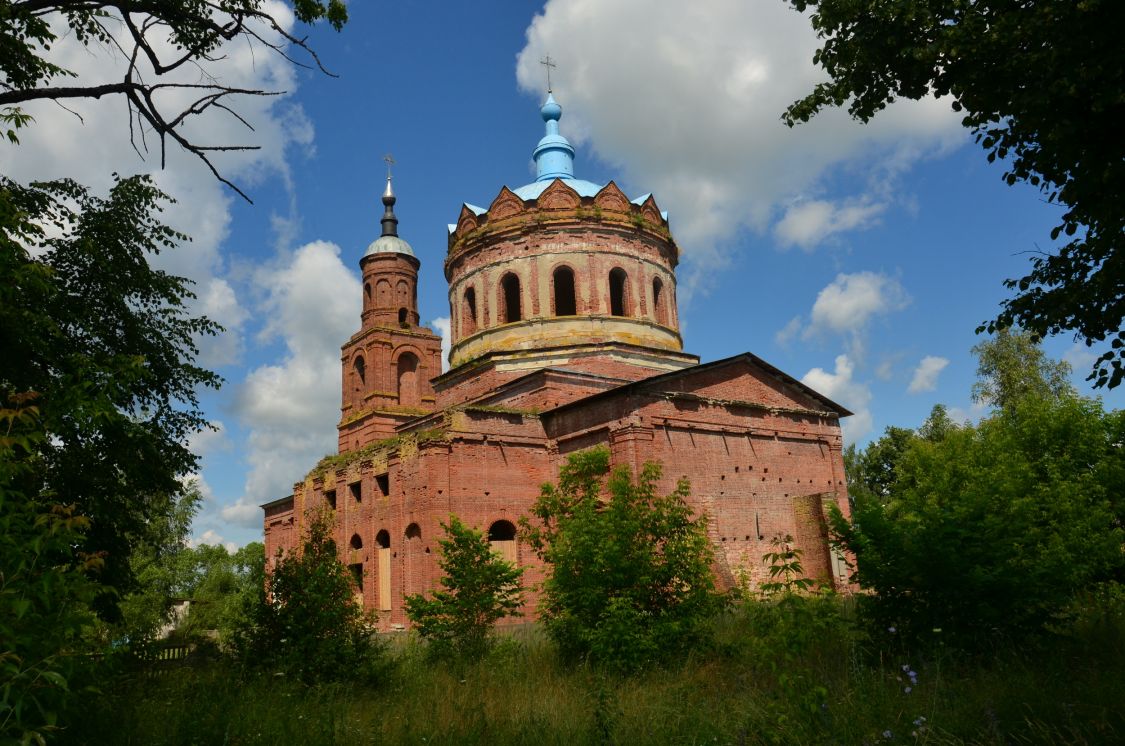 Ивот. Церковь Покрова Пресвятой Богородицы. фасады