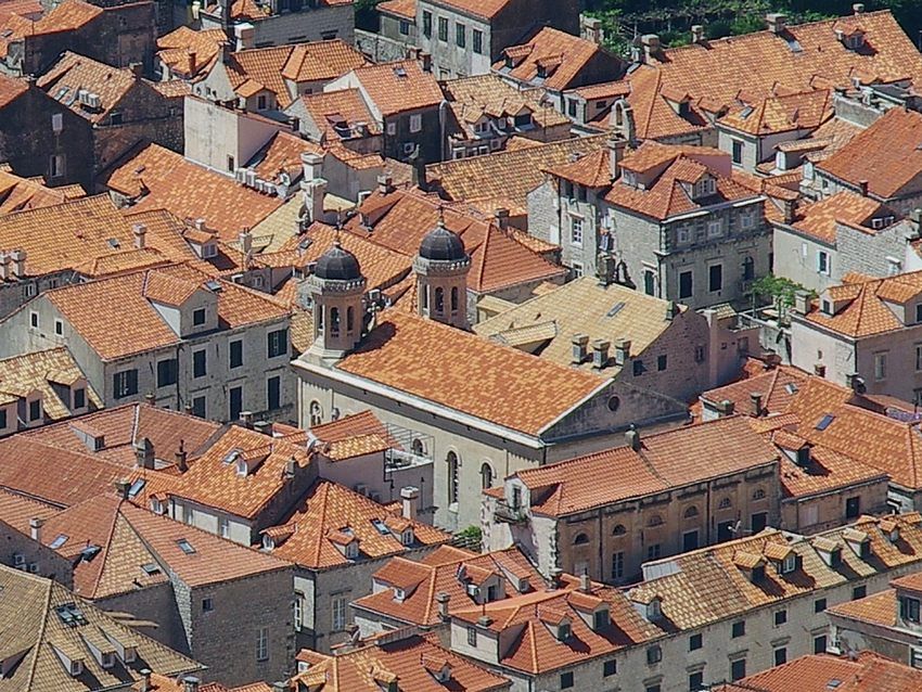 Дубровник. Церковь Николая Чудотворца. общий вид в ландшафте, Вид с горы Срдж