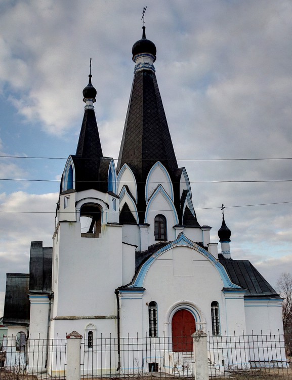 Церковь Георгия Победоносца, Новохаритоново (Раменский район и гг. Бронницы, Жуковский, Московская область). фасады