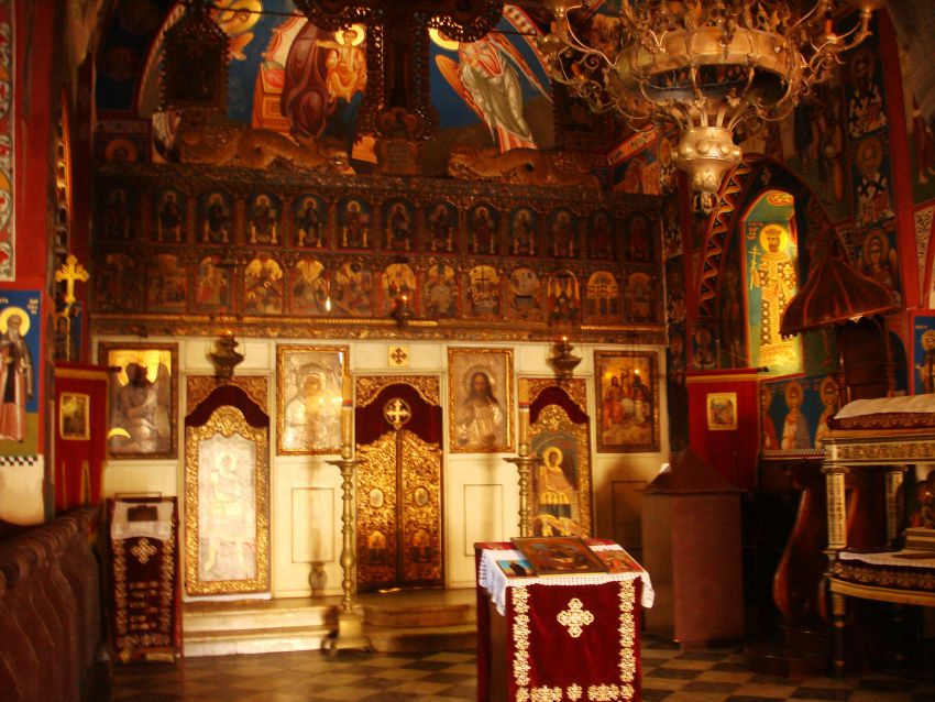 Церковь Троицы Живоначальной, Будва (Черногория, Прочие страны). интерьер и убранство