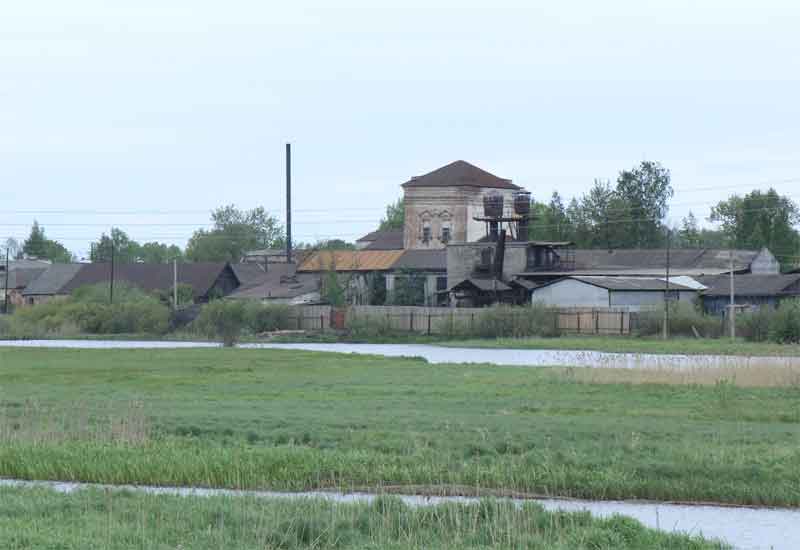 Троицкий Нёбин монастырь, Торопец (Торопецкий район, Тверская область). фасады, Общий вид Нёбина-Троицкого монастыря с юга.