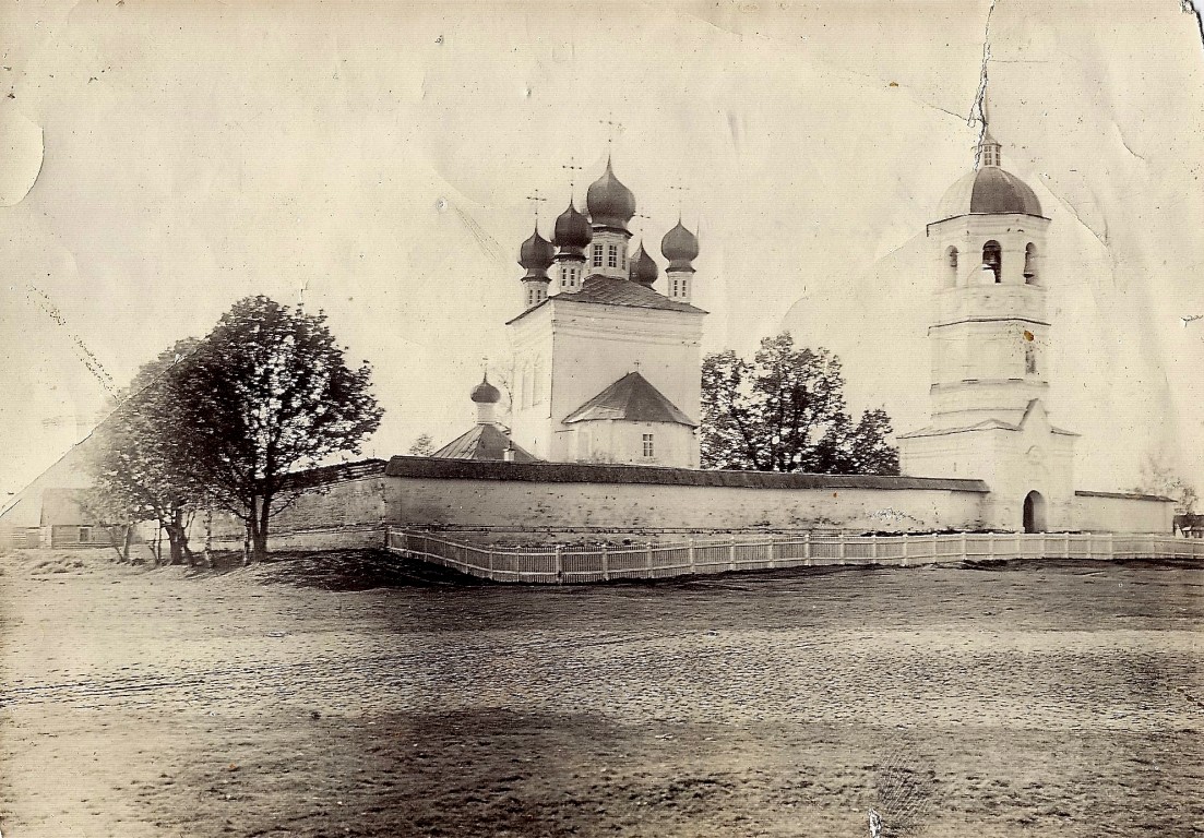 Троицкий Нёбин монастырь, Торопец (Торопецкий район, Тверская область). архивная фотография, Фото 1916—1924 год с сайта https://pastvu.com/p/292689