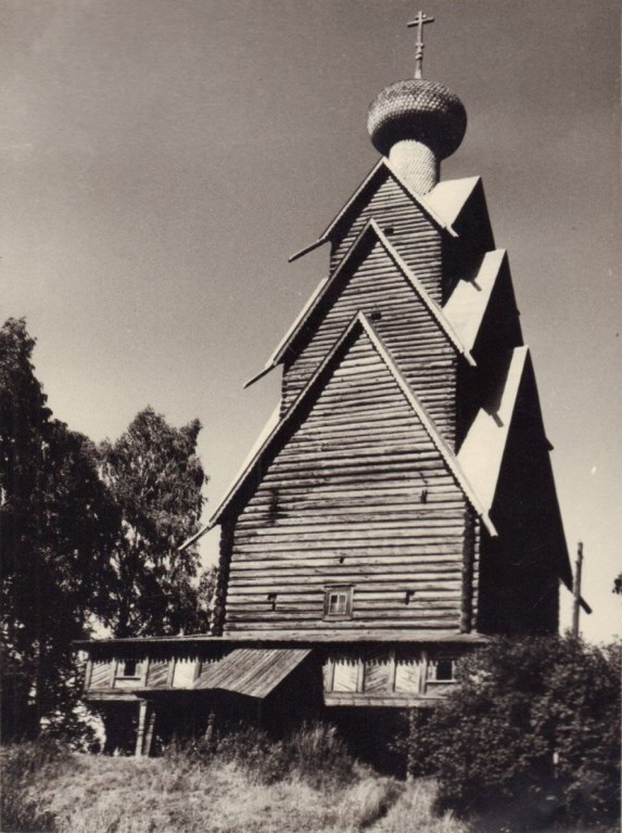 Церковь Рождества Иоанна Предтечи (деревянная), Ширково (Пеновский район, Тверская область). архивная фотография, Фото 1970-ых годов с интернет-аукциона