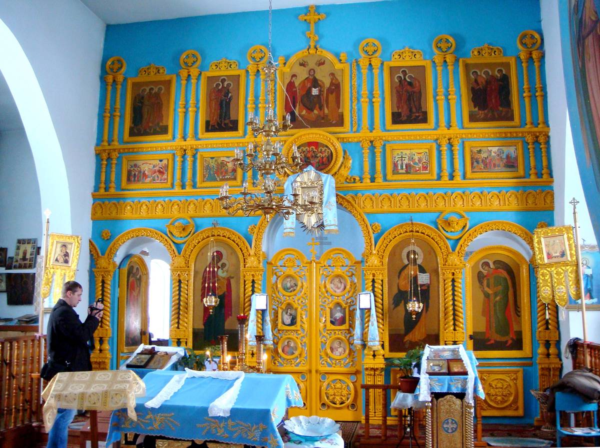 Церковь Покрова Пресвятой Богородицы, Коржовка-Голубовка (Клинцовский район, Брянская область). интерьер и убранство, Вид на иконостас