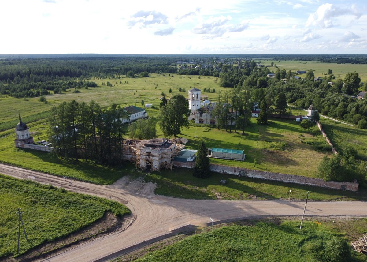 Александро-Ошевенский монастырь, Ошевенское (Каргопольский район, Архангельская область). общий вид в ландшафте