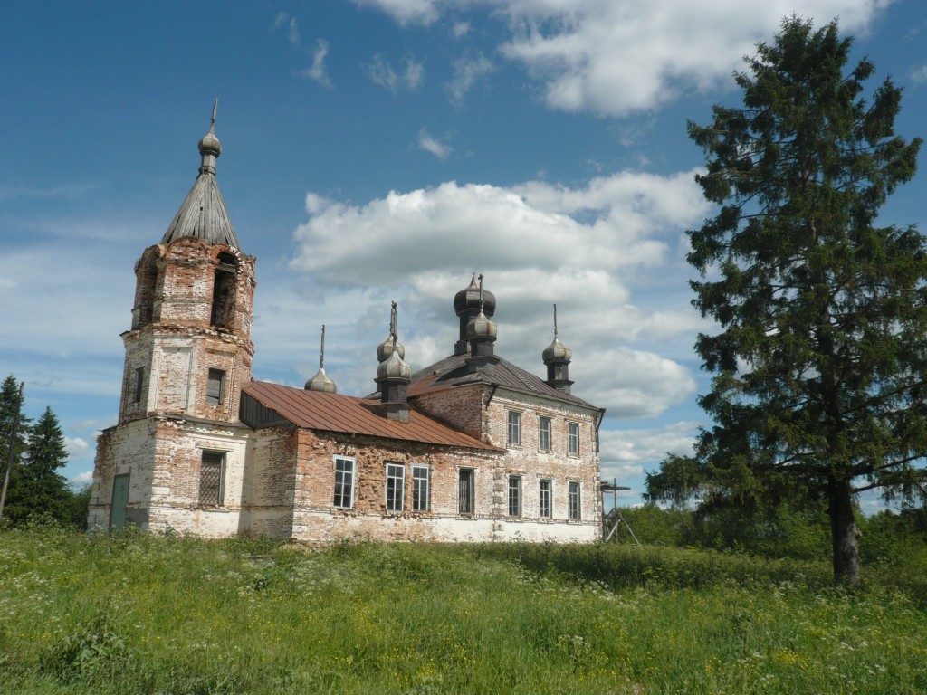 Церковь Георгия Победоносца, Наволочный (Река) (Каргопольский район, Архангельская область). фасады