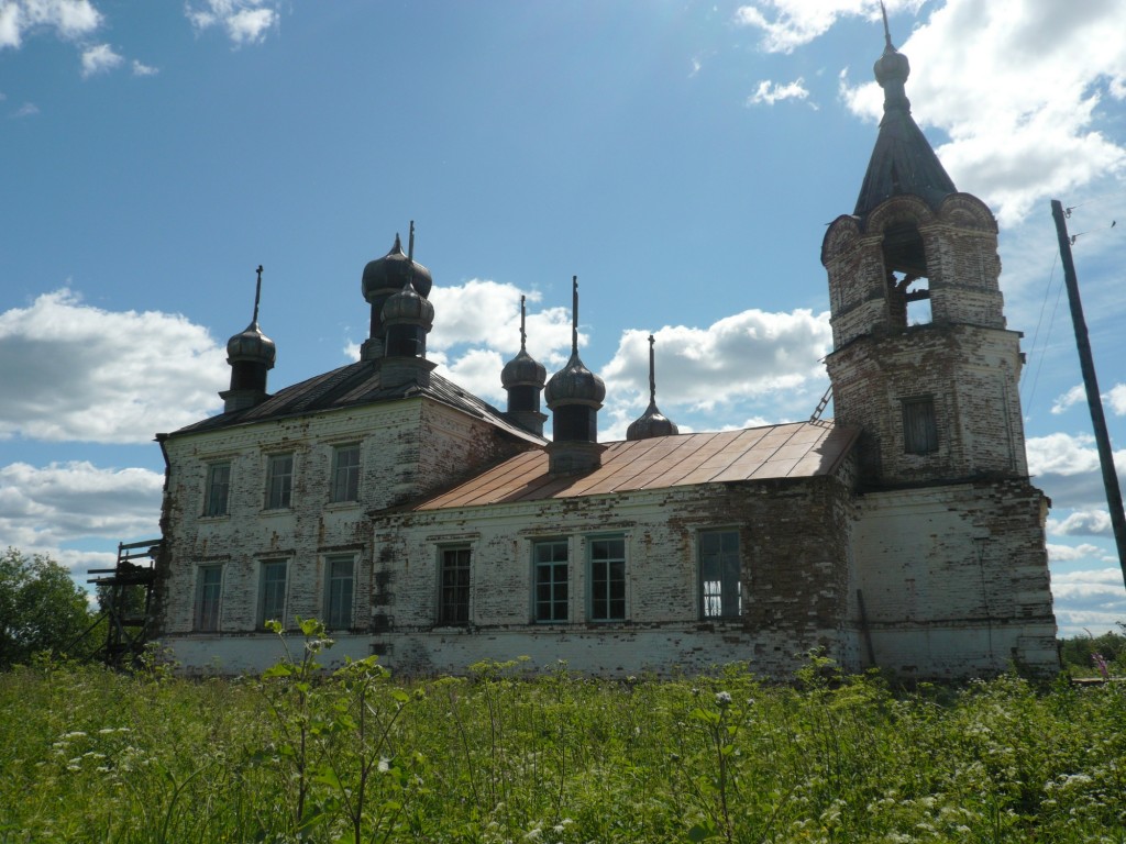 Церковь Георгия Победоносца, Наволочный (Река) (Каргопольский район, Архангельская область). фасады