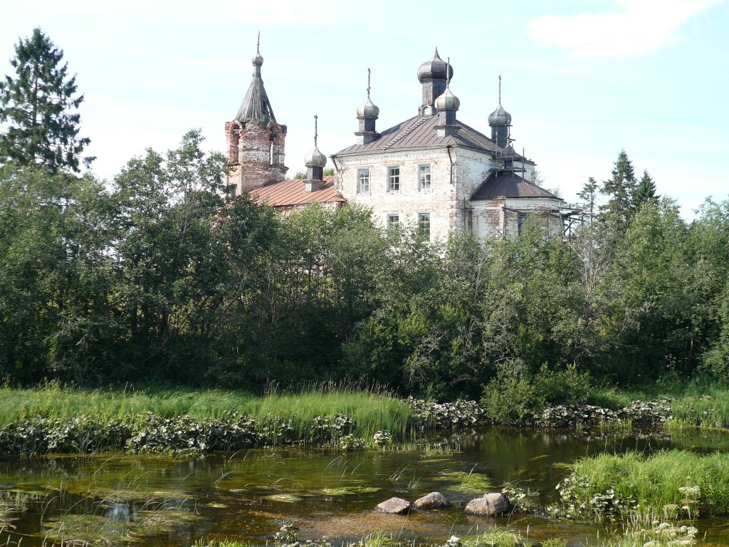 Церковь Георгия Победоносца, Наволочный (Река) (Каргопольский район, Архангельская область). фасады