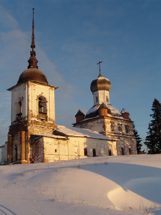 Морщихинская (Лёкшмозеро). Церковь Петра и Павла. фасады