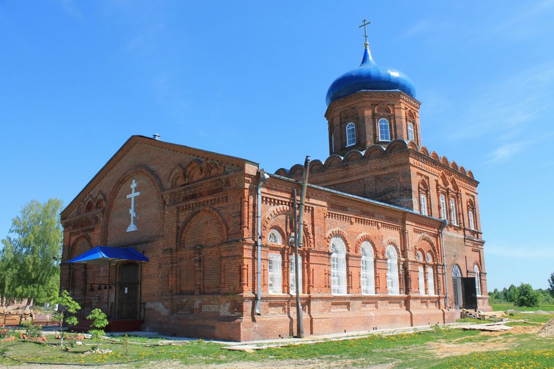 Успенская Феклина пустынь. Церковь Успения Пресвятой Богородицы, Сенино (Козельский район, Калужская область). фасады