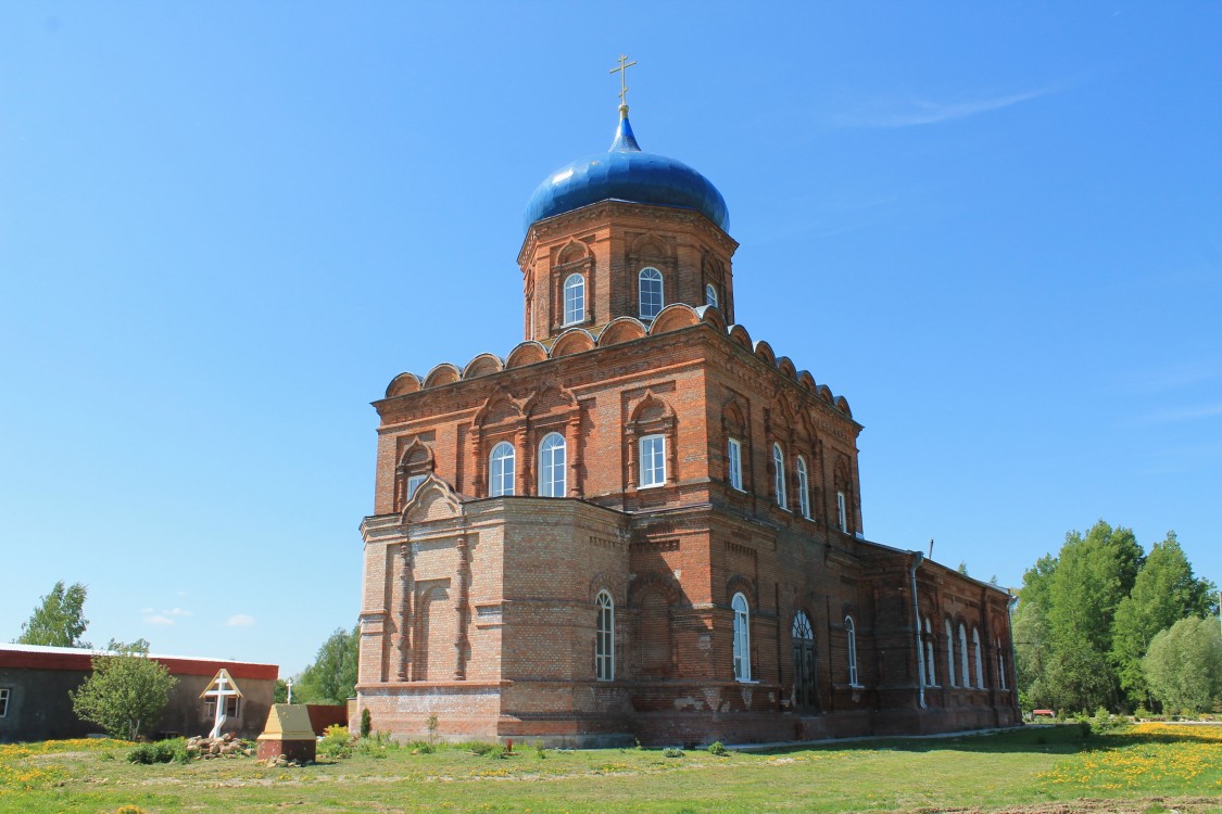 Сенино. Успенская Феклина пустынь. Церковь Успения Пресвятой Богородицы. фасады