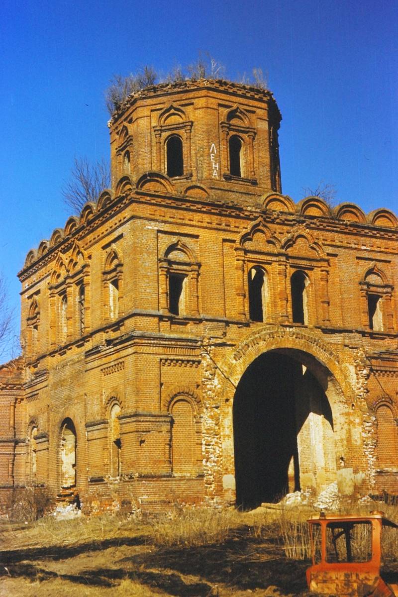 Успенская Феклина пустынь. Церковь Успения Пресвятой Богородицы, Сенино (Козельский район, Калужская область). фасады