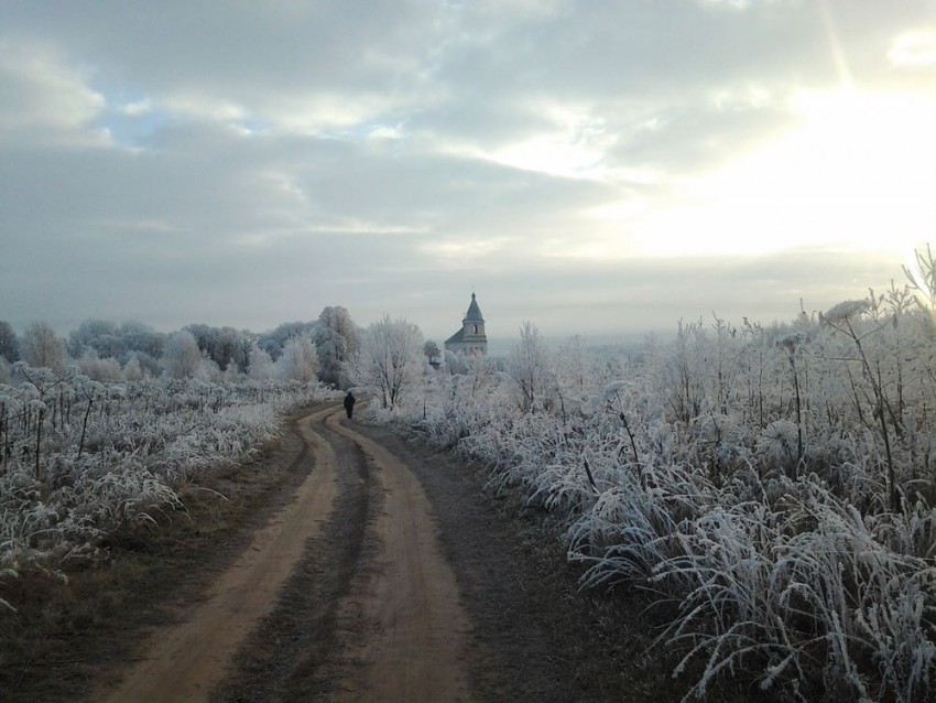 Березичи. Церковь Николая Чудотворца. художественные фотографии, Дорога к храму