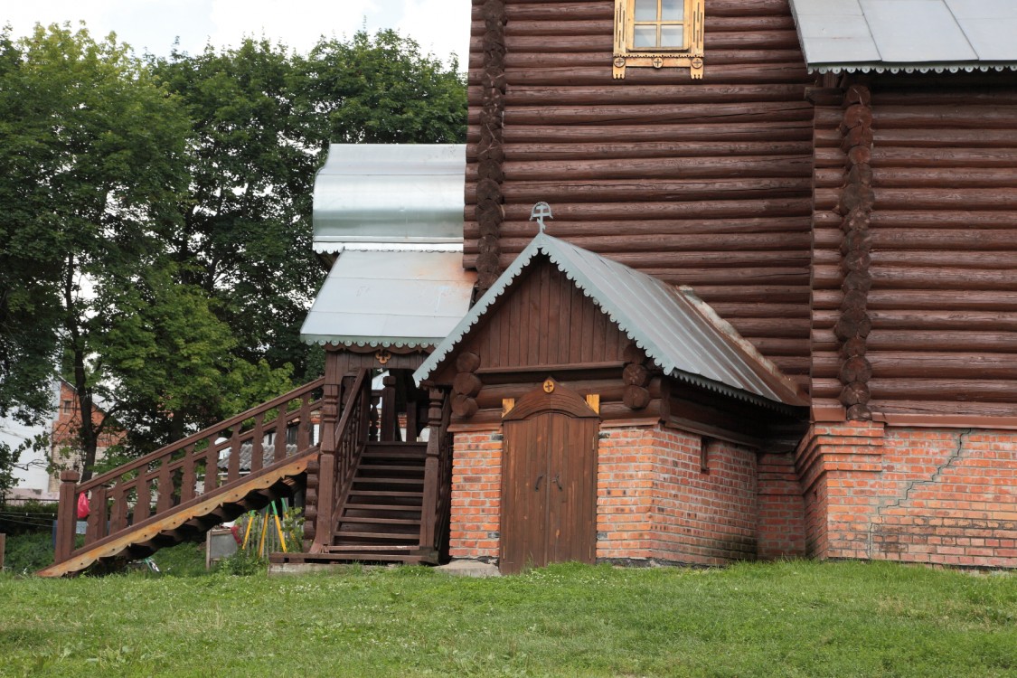 Церковь Успения Пресвятой Богородицы, Подборки (Козельский район, Калужская область). архитектурные детали