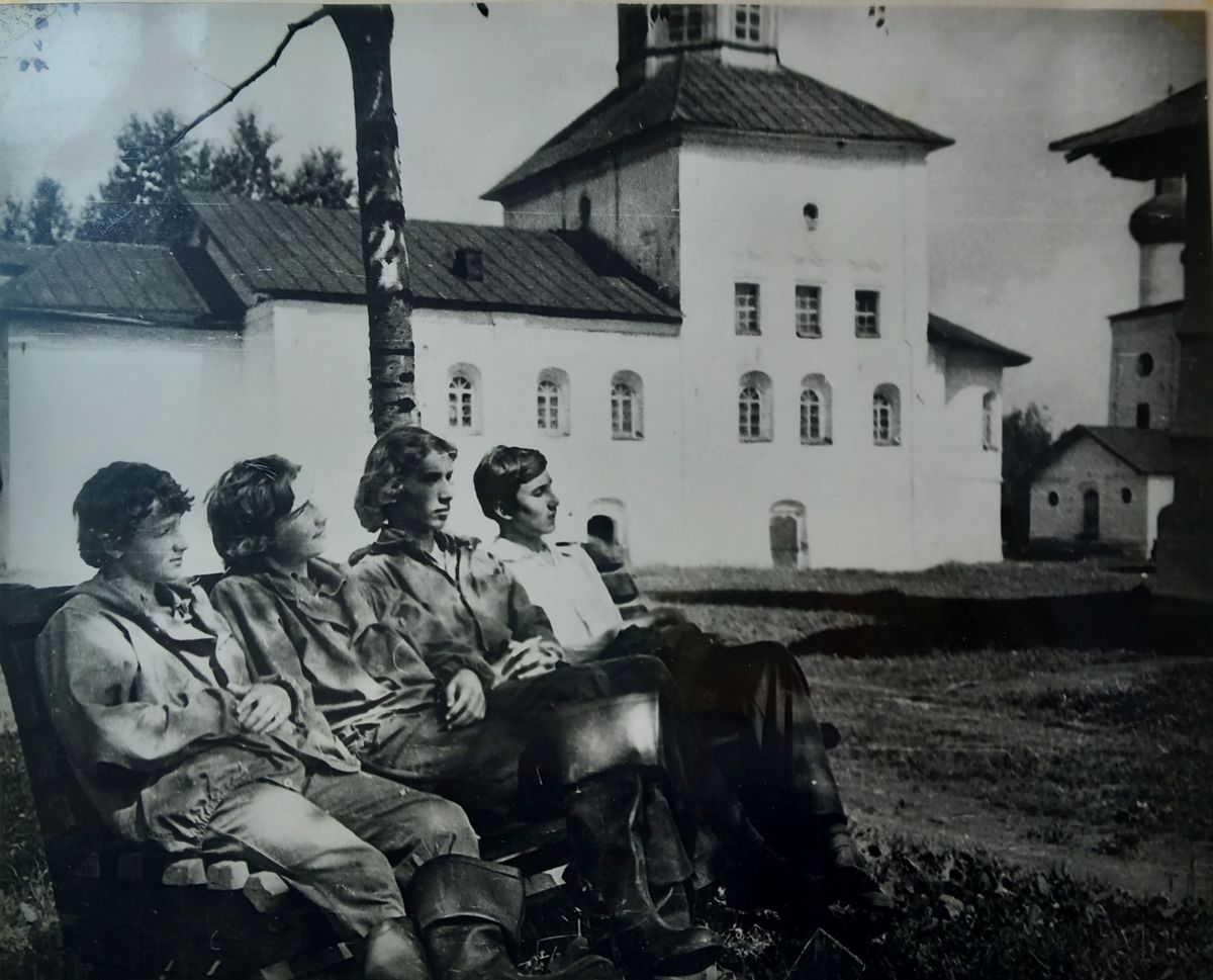 ГАВО ф.4963 оп.4 д.22 фотоальбом, архивная фотография. Церковь Введения во храм Пресвятой Богородицы, Каргополь (Каргопольский район, Архангельская область)