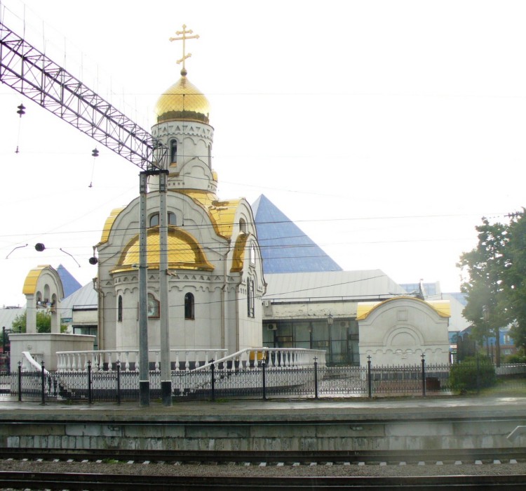 Церковь Смоленской иконы Божией Матери при железнодорожном вокзале, Челябинск (Челябинск, город, Челябинская область). фасады
