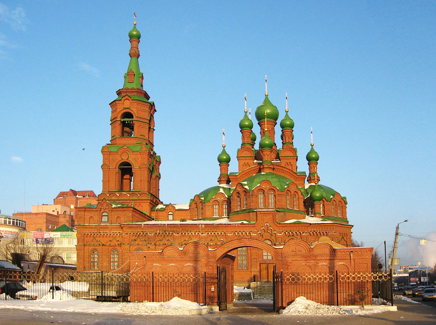 Челябинск. Церковь Троицы Живоначальной. фасады