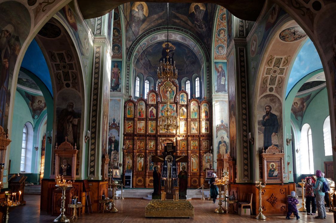 Челябинск. Церковь Троицы Живоначальной. интерьер и убранство