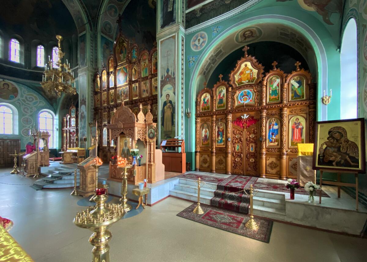 Церковь Троицы Живоначальной, Челябинск (Челябинск, город, Челябинская область). интерьер и убранство, Интерьер