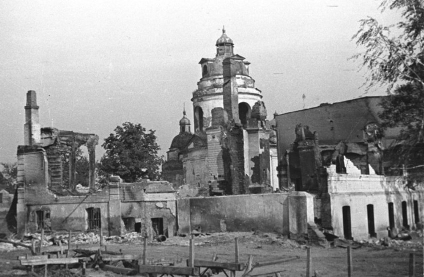 Прилуки. Церковь Николая Чудотворца. архивная фотография, Автор снимка - фронтовой корреспондент Давид Минскер