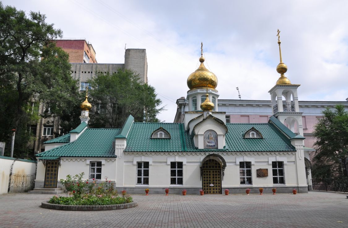 Владивосток. Церковь Успения Пресвятой Богородицы. фасады