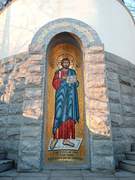 Церковь Успения Пресвятой Богородицы, Мозаичное изображение Христа Спасителя у подножия звонницы , Владивосток, Владивосток, город, Приморский край