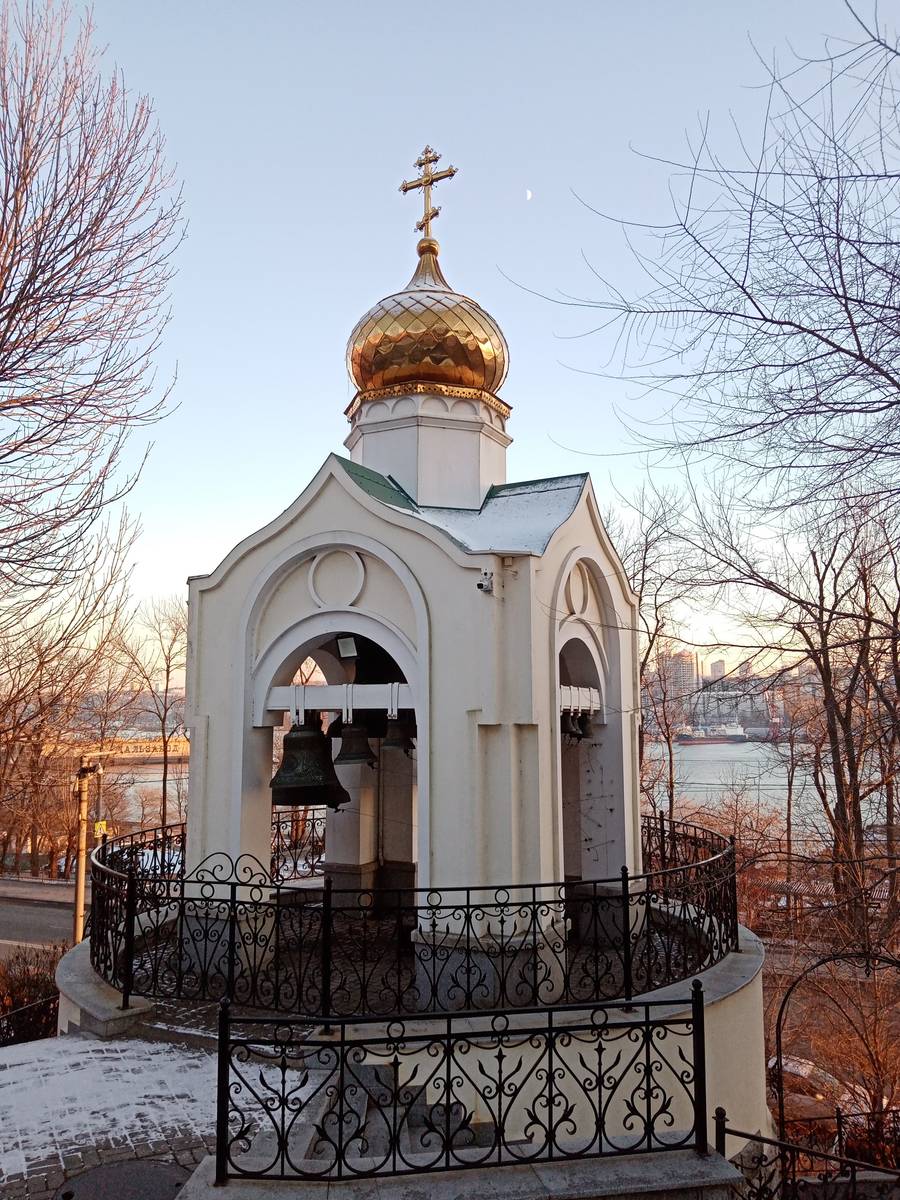 Звонница храма, дополнительная информация. Церковь Успения Пресвятой Богородицы, Владивосток (Владивосток, город, Приморский край)