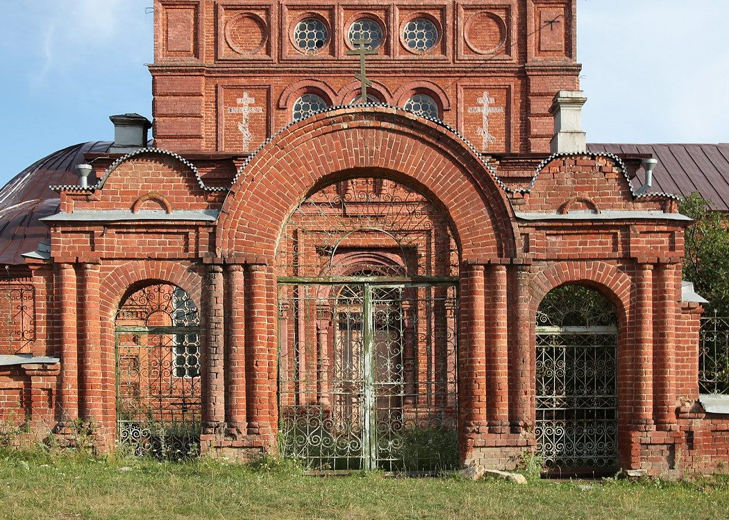 Церковь Николая Чудотворца, Кага (Белорецкий район, Республика Башкортостан). дополнительная информация, Северные ворота