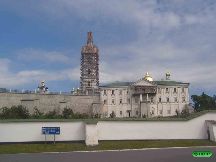 Успенская Почаевская Лавра, Почаев (Кременецкий район, Украина, Тернопольская область). фасады