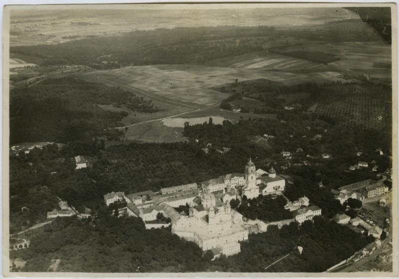 Успенская Почаевская Лавра, Почаев (Кременецкий район, Украина, Тернопольская область). архивная фотография, http://www.fototeka.ihs.uj.edu.pl/navigart/node/24164