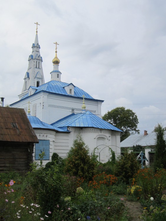 Святоезерская Иверская пустынь. Церковь Афанасия Афонского, Мугреевский (Южский район, Ивановская область). общий вид в ландшафте