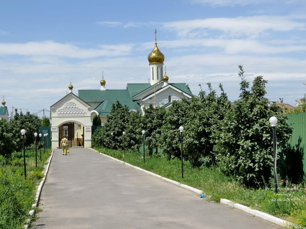 Церковь Троицы Живоначальной (новая), Таганрог (Таганрог, город, Ростовская область). фасады