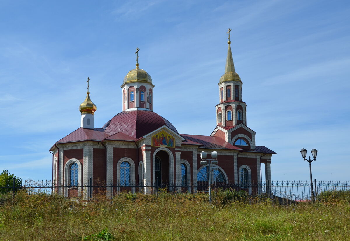 Церковь Георгия Победоносца, Десятуха (Стародубский район и г. Стародуб, Брянская область). фасады