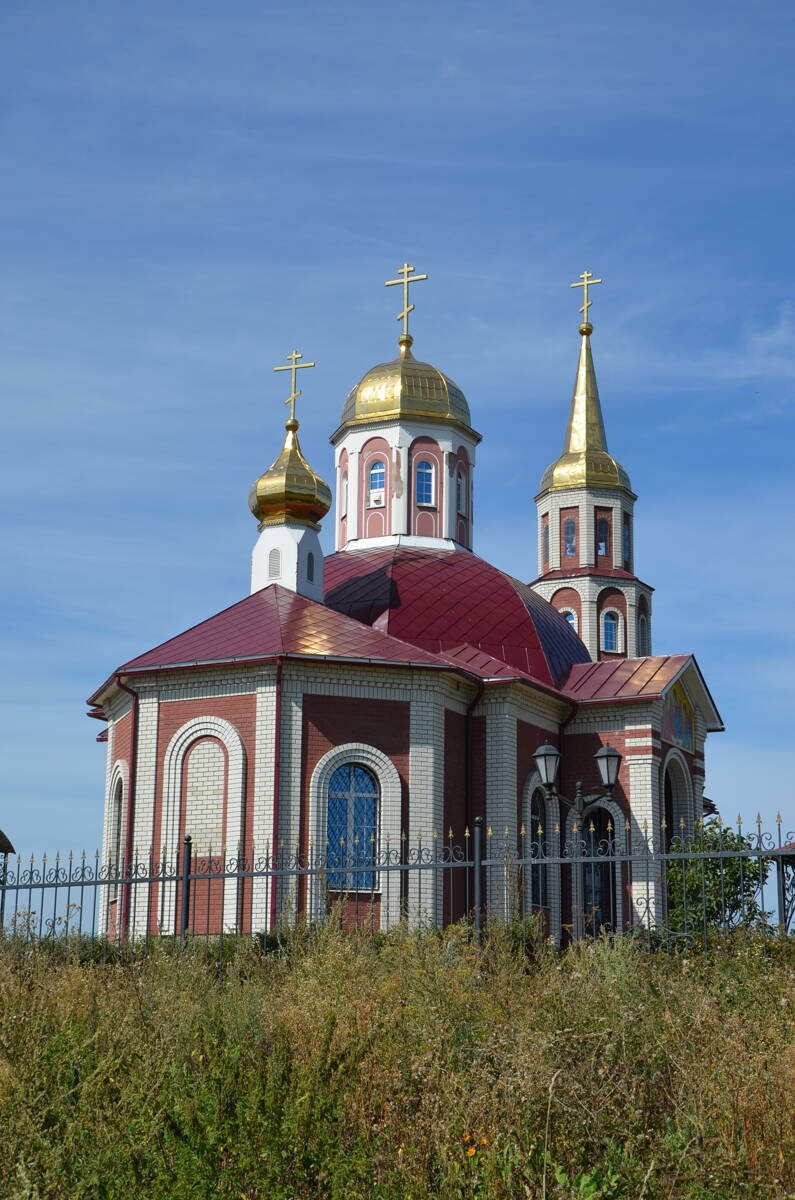 Церковь Георгия Победоносца, Десятуха (Стародубский район и г. Стародуб, Брянская область). фасады