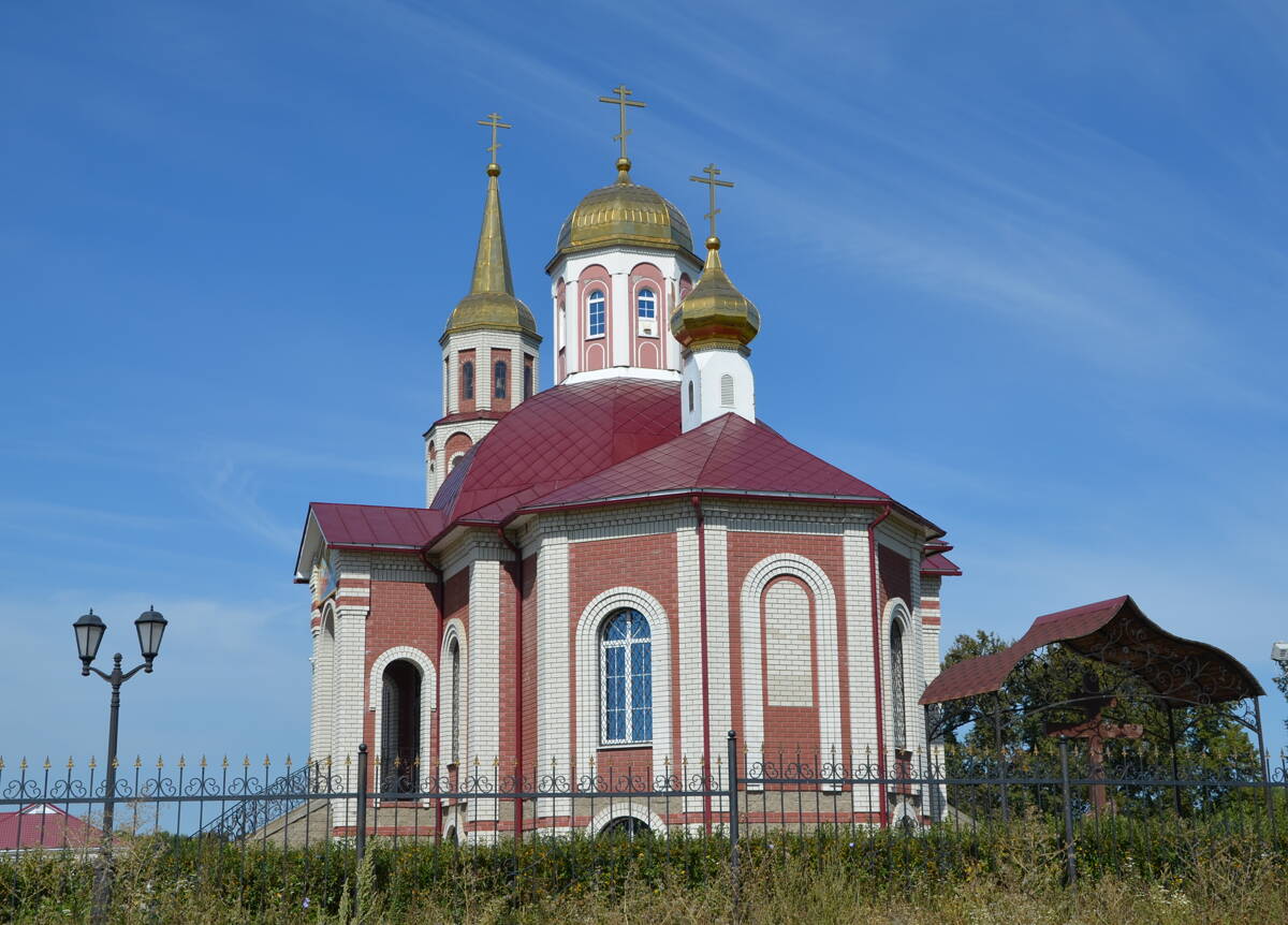 Церковь Георгия Победоносца, Десятуха (Стародубский район и г. Стародуб, Брянская область). фасады