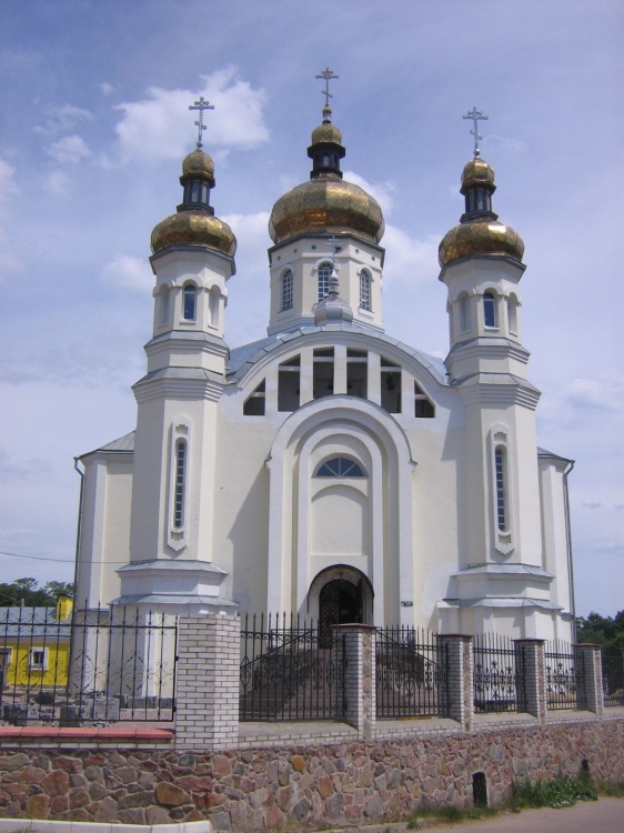 Кафедральный собор Рождества Христова, Коростень (Коростенский район, Украина, Житомирская область). фасады