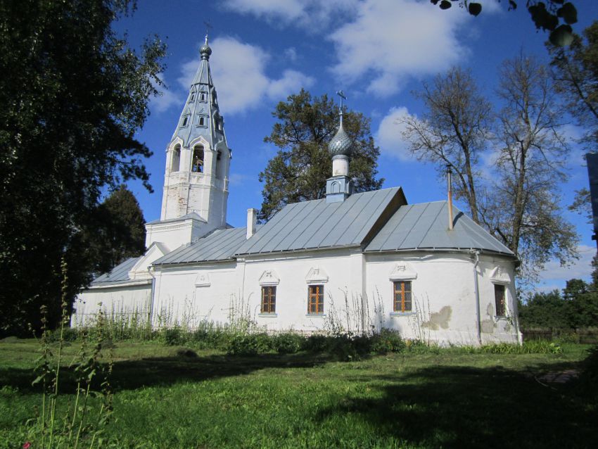 Красноармейское. Церковь Михаила Архангела. фасады