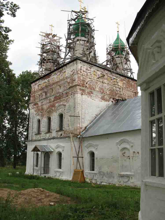 Церковь Троицы Живоначальной, Красноармейское (Шуйский район, Ивановская область). фасады, Троицкая церковь