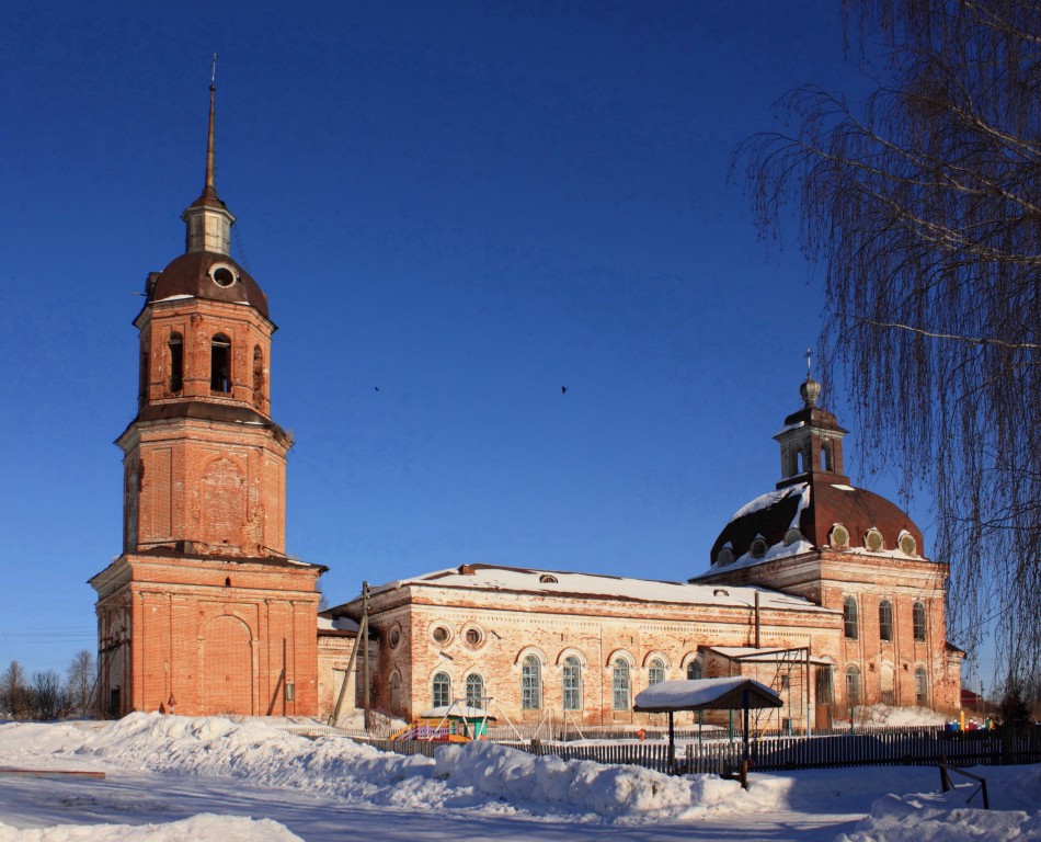 Церковь Благовещения Пресвятой Богородицы, Васильевское (Немский район, Кировская область). фасады, Вид с юго-запада