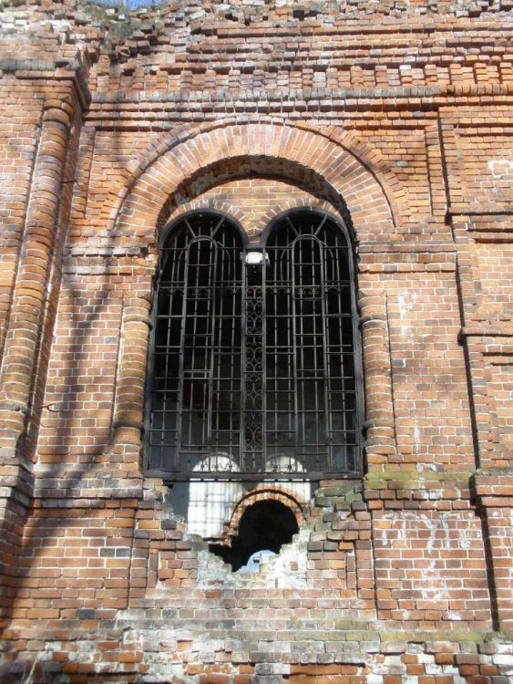 Церковь Успения Пресвятой Богородицы, Ворсино (Боровский район, Калужская область). архитектурные детали, Фрагмент южного фасада