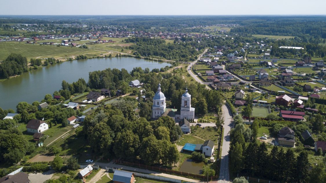 Церковь Преображения Господня, Спас-Прогнанье (Жуковский район, Калужская область). общий вид в ландшафте, Вид с высоты птичьего полета