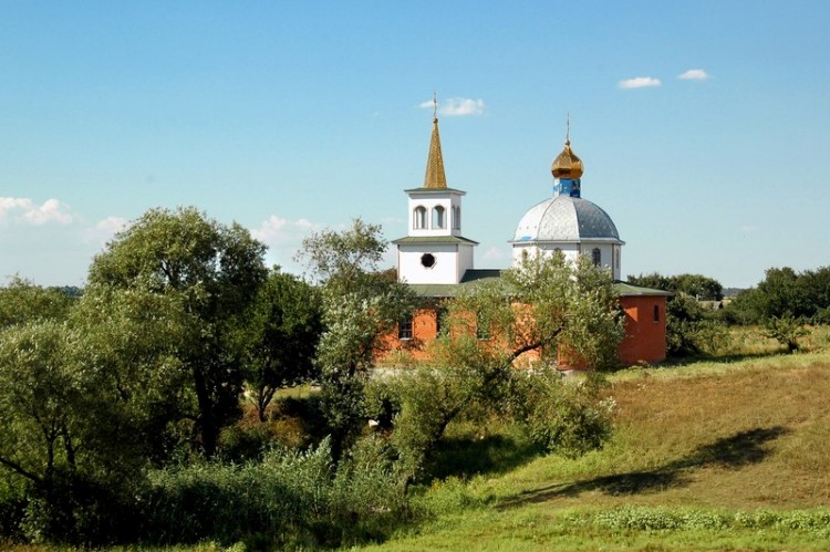 Катериновка. Церковь Екатерины. общий вид в ландшафте