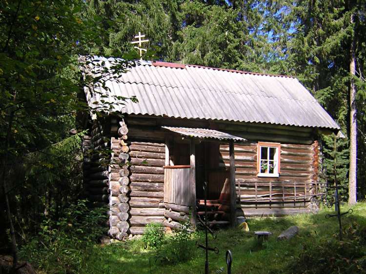 Часовня Успения Пресвятой Богородицы, Харагеничи (Тихвинский район, Ленинградская область). фасады
