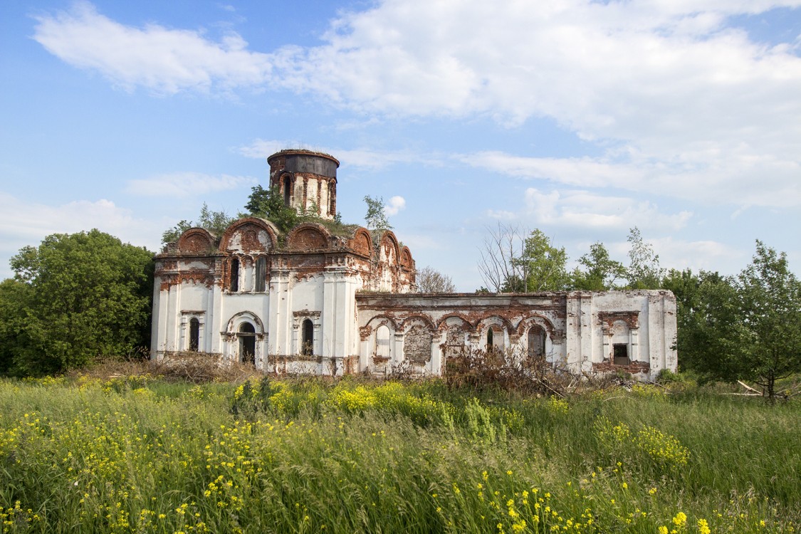 Большая Пица. Церковь Троицы Живоначальной. фасады